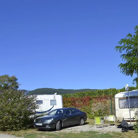 Les Trois Chateaux Kemping 3*